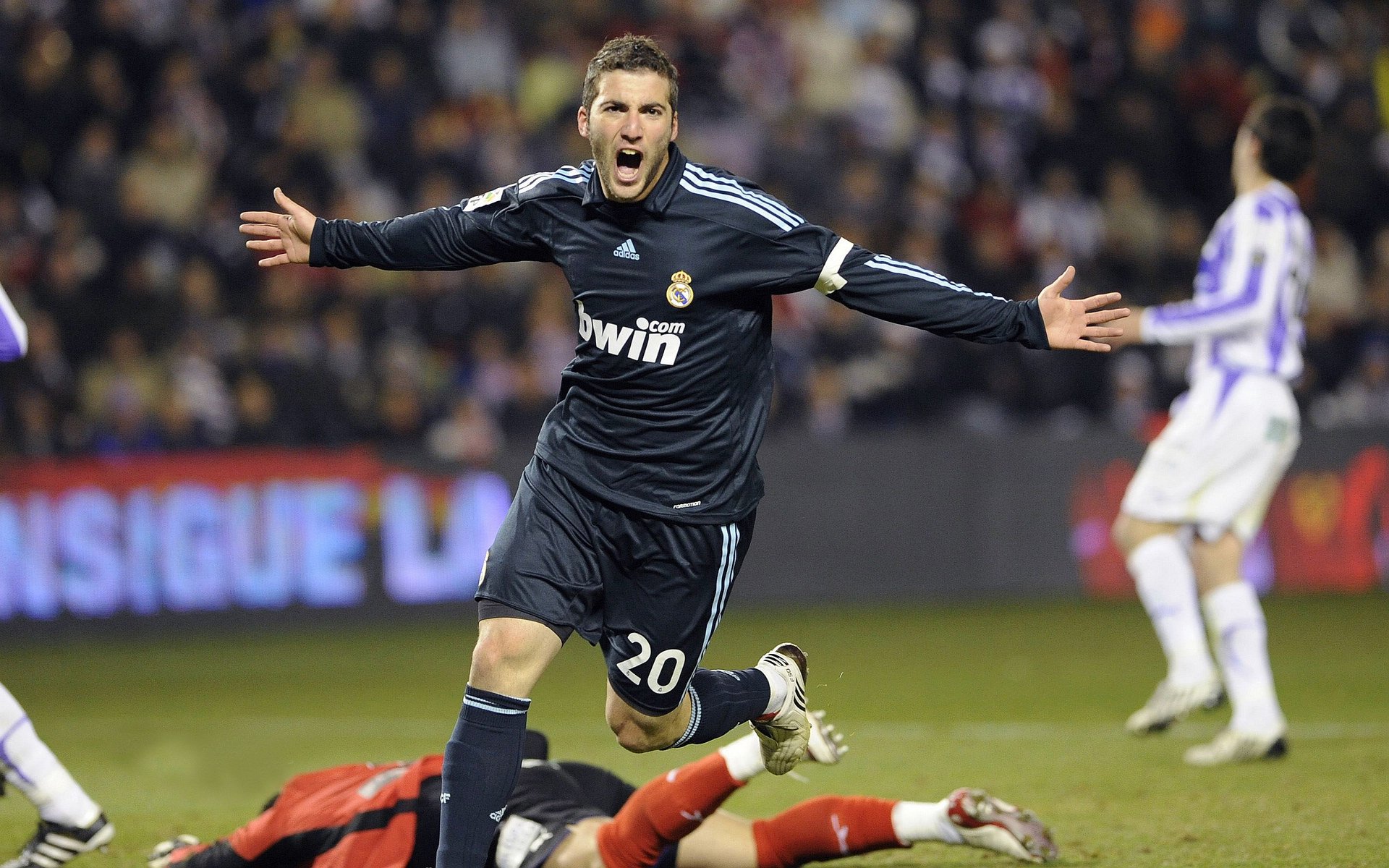 马刺粉碎勇士霸权神话，切特·霍姆格伦，新时代的关键先生已降临