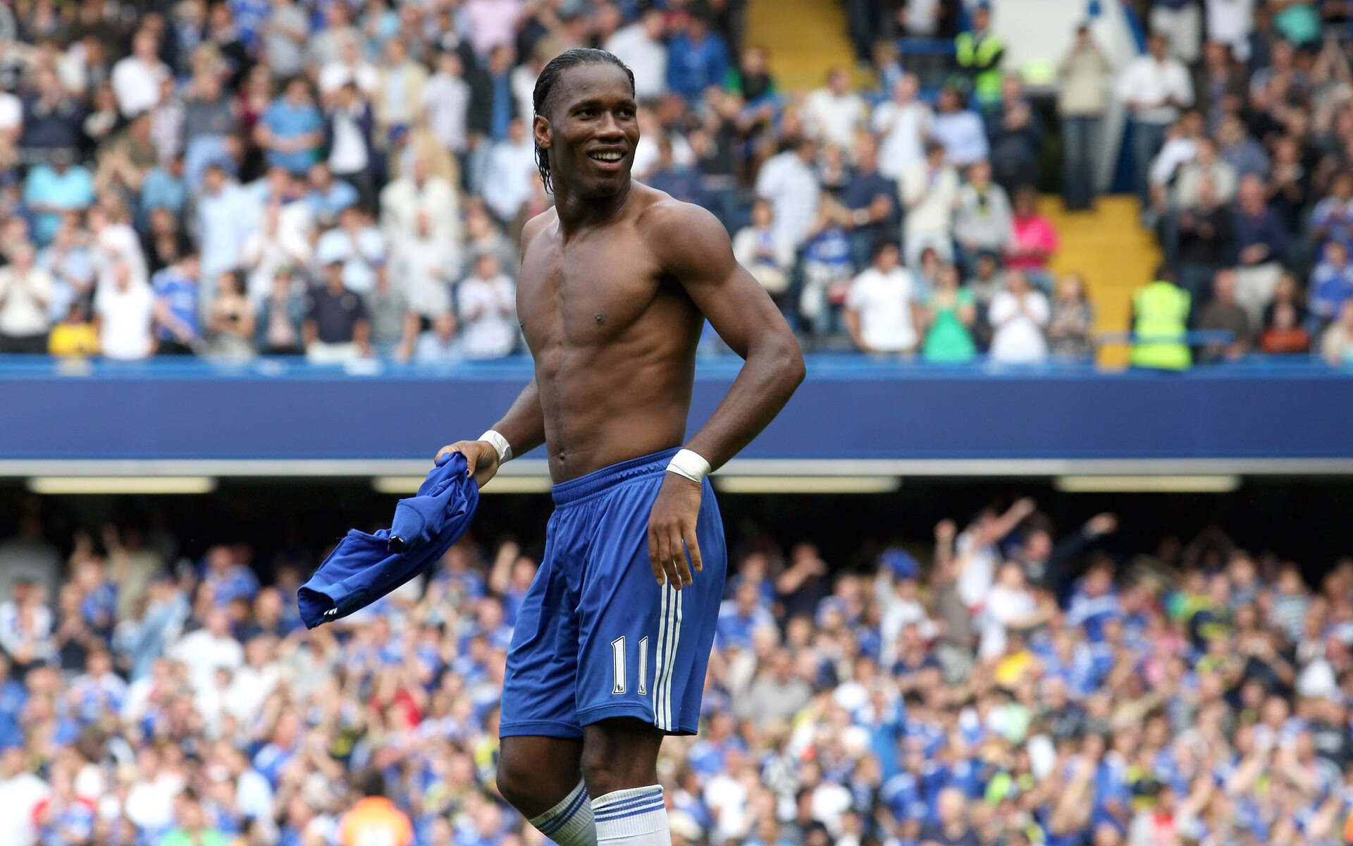 塔图姆攻防两端统治全场,老鹰力克山西展现团队篮球魅力