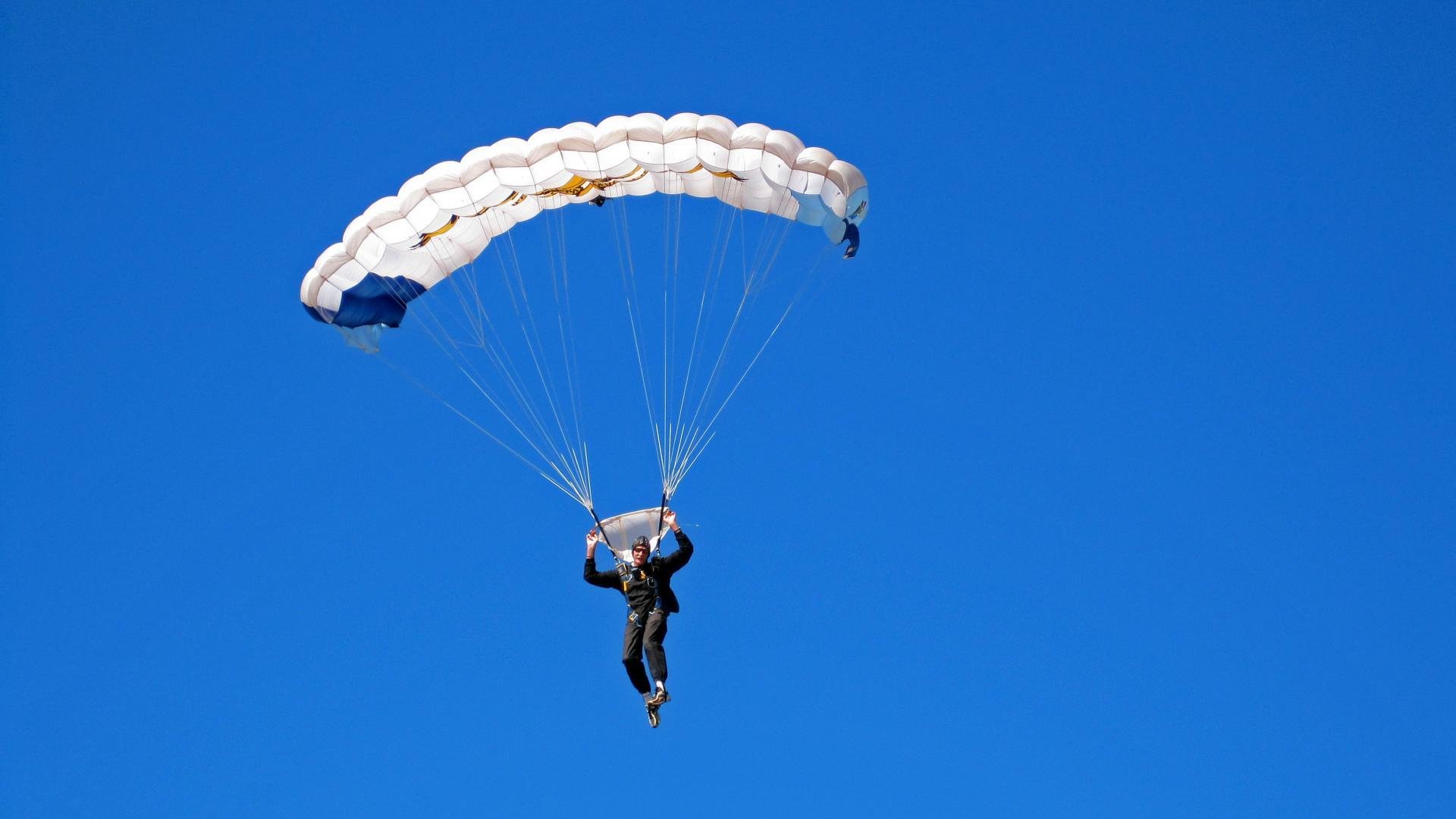 当高能输出遇上狂胜，萨内与洪都拉斯的跨维度足球启示录